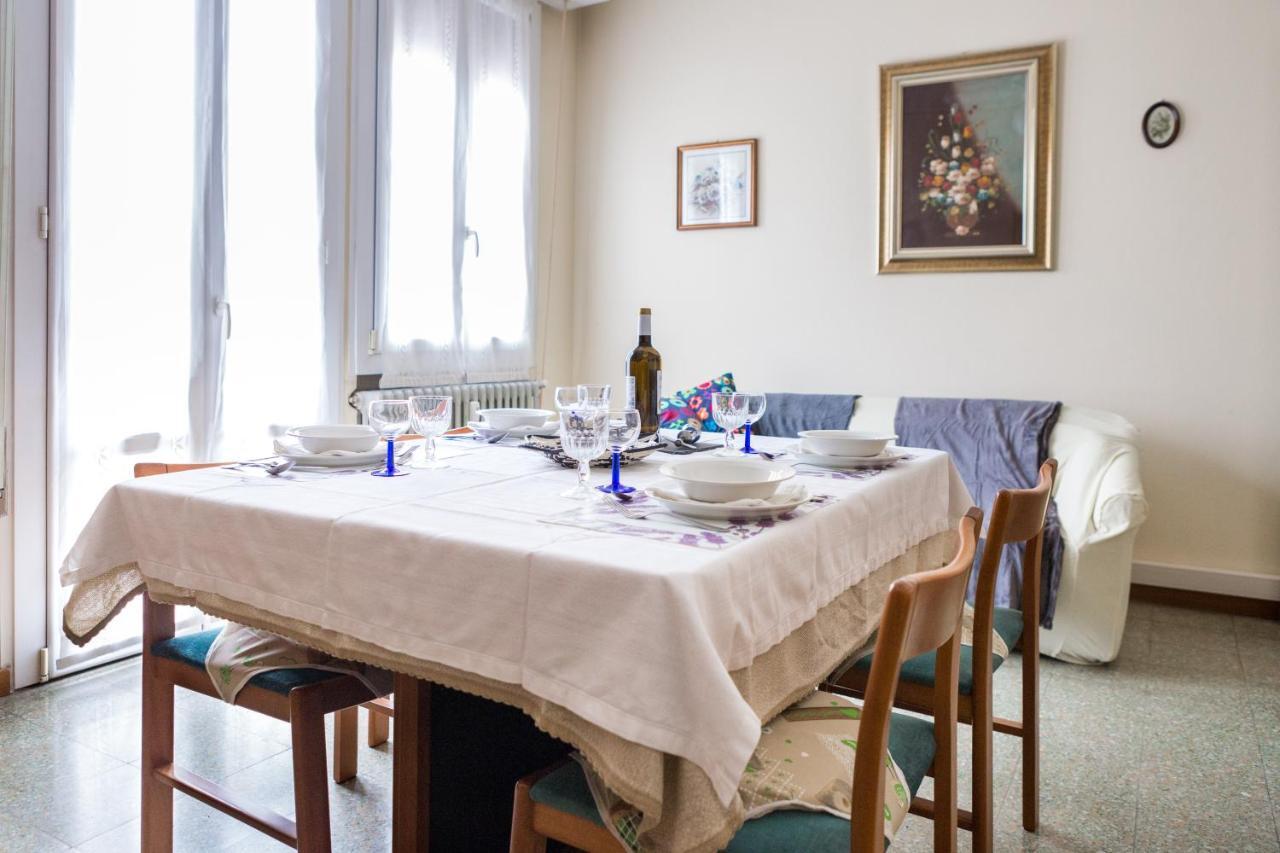 A Pochi Passi Dal Centro E Dall'Ospedale Di Parma Apartment Ngoại thất bức ảnh